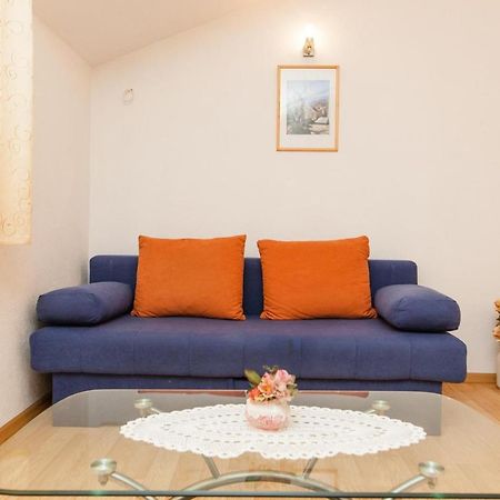 Holiday Home Beata Trogir Eksteriør bilde