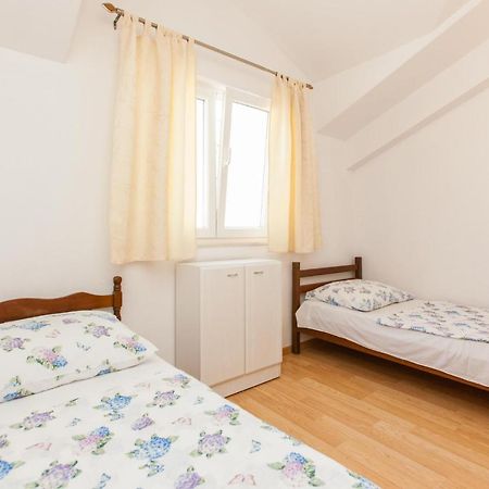 Holiday Home Beata Trogir Eksteriør bilde